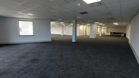 1 Sixty Jan Smuts, 160 Jan Smuts Avenue Rosebank - 1,356.10- 1 Sixty Jan Smuts office to let for rent (24)